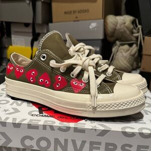 Comme des garcons low top chucks